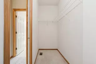 10502 Crown Dr, Orland Park, IL 60467 - Photo 21