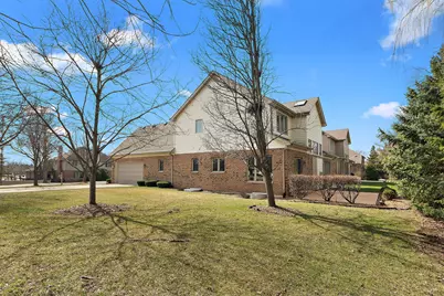 10502 Crown Drive, Orland Park, IL 60467 - Photo 3