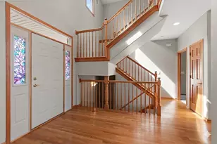 10502 Crown Dr, Orland Park, IL 60467 - Photo 9