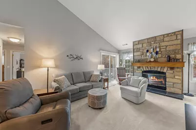 513 Green Bridge Lane #B, Prospect Heights, IL 60070 - Photo 5