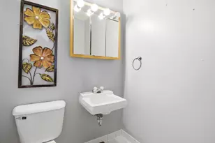 1412 S 2nd St, Mattoon, IL 61938 - Photo 11