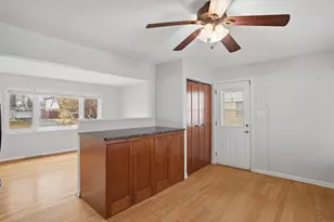 8912 Windsor Ln, Bridgeview, IL 60455 - Photo 5