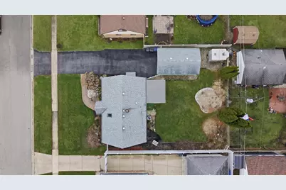 8912 Windsor Lane, Bridgeview, IL 60455 - Photo 33