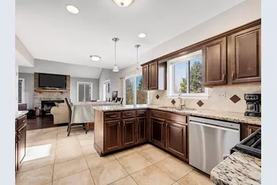 21854 W Kentwood Drive, Plainfield, IL 60544 - Photo 5