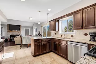 21854 W Kentwood Dr, Plainfield, IL 60544 - Photo 5