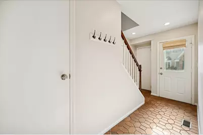 898 Bridlegate Lane, Northfield, IL 60093 - Photo 17