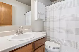 844 Donelson Ct, Naperville, IL 60563 - Photo 11