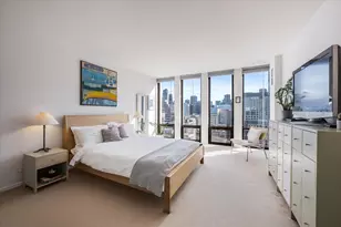 200 E Delaware Pl, Chicago, IL 60611 - Photo 33