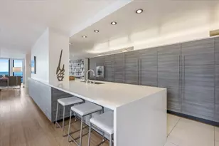 200 E Delaware Pl, Chicago, IL 60611 - Photo 21