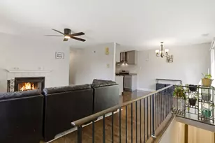37 E Hickory St, Lombard, IL 60148 - Photo 3