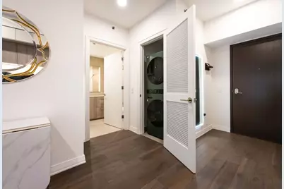 211 N Harbor Drive #1307, Chicago, IL 60601 - Photo 11