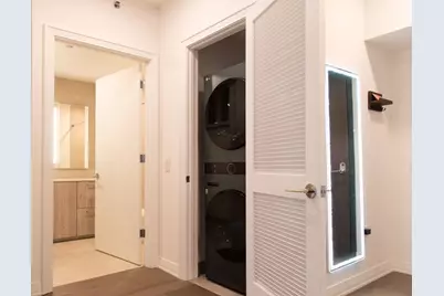 211 N Harbor Drive #1307, Chicago, IL 60601 - Photo 11