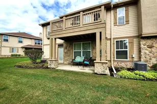 1914 Crenshaw Cir, Vernon Hills, IL 60061 - Photo 19