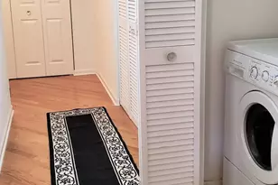 1914 Crenshaw Cir, Vernon Hills, IL 60061 - Photo 17