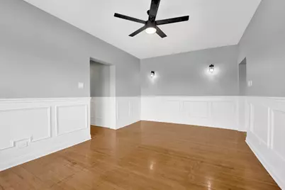 851 W Belle Plaine Avenue #2W, Chicago, IL 60613 - Photo 11