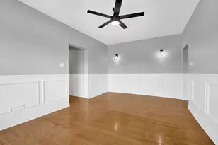 851 W Belle Plaine Ave, Chicago, IL 60613 - Photo 11