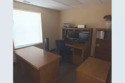 21 N Skokie Highway #203, Lake Bluff, IL 60044 - Photo 5