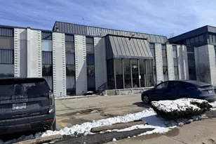 21 N Skokie Hwy, Lake Bluff, IL 60044 - Photo 1