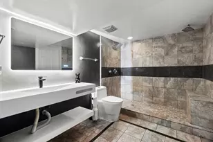 7937 S Luella Ave, Chicago, IL 60617 - Photo 21