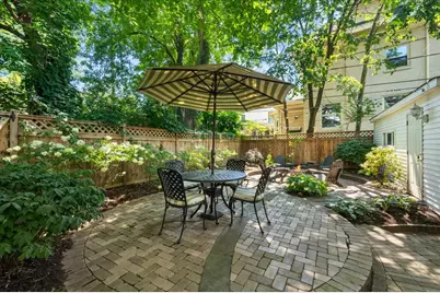 837 W Junior Terrace, Chicago, IL 60613 - Photo 23