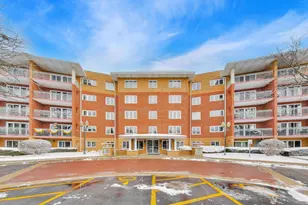 710 Creekside Dr, Mount Prospect, IL 60056 - Photo 1