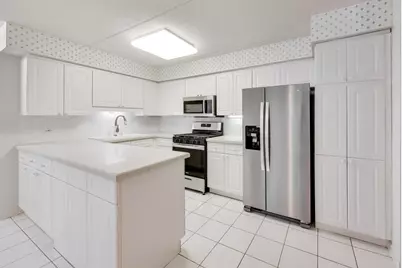 710 Creekside Drive #110A, Mount Prospect, IL 60056 - Photo 3