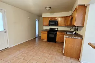 240 Tampa St, Park Forest, IL 60466 - Photo 9