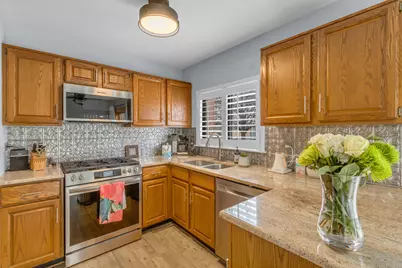 2828 Ashton Court, Westchester, IL 60154 - Photo 11