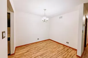 1501 N Milwaukee Ave, Libertyville, IL 60048 - Photo 3