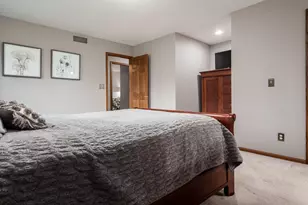 2412 Squaw Prairie Rd, Belvidere, IL 61008 - Photo 27