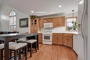 1229 Norley Ave, Joliet, IL 60435 - Photo 5