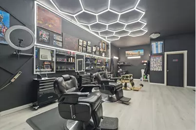 8659 S Kingston Avenue, Chicago, IL 60617 - Photo 9