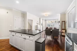 3035 N Racine Ave, Chicago, IL 60657 - Photo 9