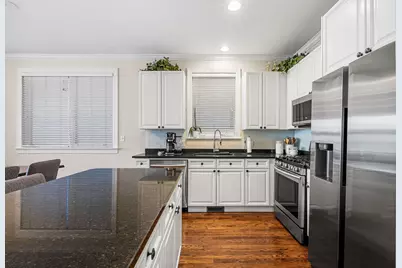 3035 N Racine Avenue #1, Chicago, IL 60657 - Photo 7