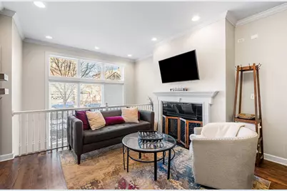 3035 N Racine Avenue #1, Chicago, IL 60657 - Photo 3