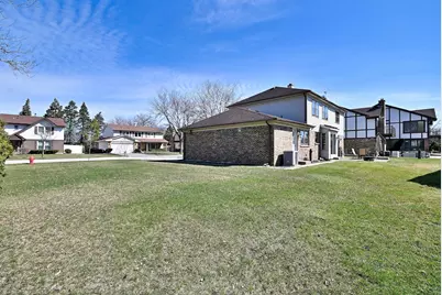 575 Montego Drive, Elk Grove Village, IL 60007 - Photo 37