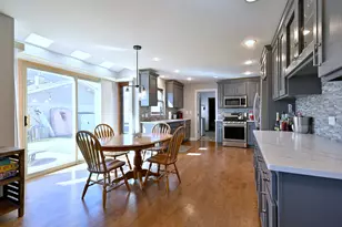 575 Montego Dr, Elk Grove Village, IL 60007 - Photo 5