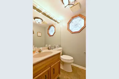 575 Montego Drive, Elk Grove Village, IL 60007 - Photo 19