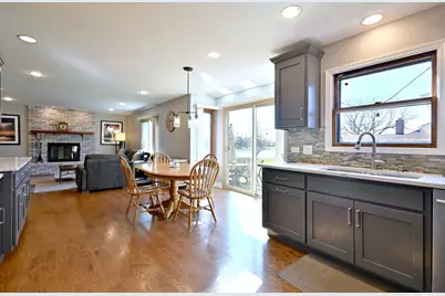 575 Montego Drive, Elk Grove Village, IL 60007 - Photo 9