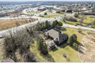 24963 N Abbey Glenn Drive, Hawthorn Woods, IL 60047 - Photo 3