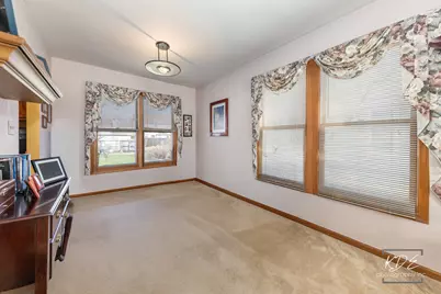 2478 Crystal Creek Lane, Elgin, IL 60124 - Photo 5