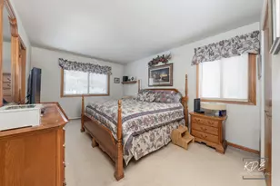 2478 Crystal Creek Ln, Elgin, IL 60124 - Photo 13