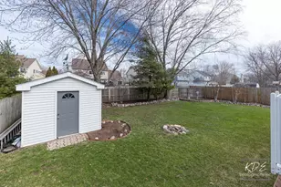 2478 Crystal Creek Ln, Elgin, IL 60124 - Photo 33