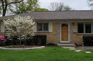1715 Verde Ct, Mount Prospect, IL 60056 - Photo 3