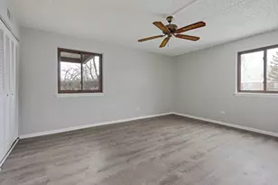 433 Cavalier Ct, West Dundee, IL 60118 - Photo 11