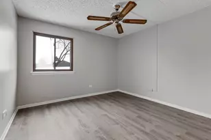 433 Cavalier Ct, West Dundee, IL 60118 - Photo 13