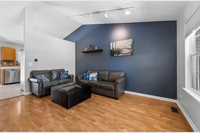 202 Centennial Drive, Hainesville, IL 60073 - Photo 3