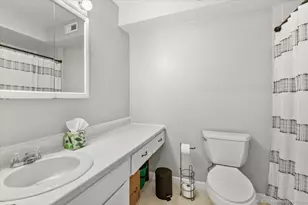 6770 181st St, Tinley Park, IL 60477 - Photo 11