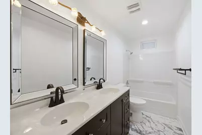 1648 Linden Avenue, Hanover Park, IL 60133 - Photo 11