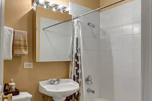 6401 S Greenwood Ave, Chicago, IL 60637 - Photo 17